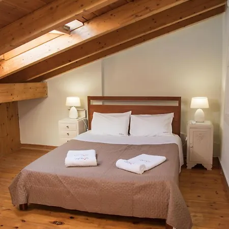 Skylight Apartment *